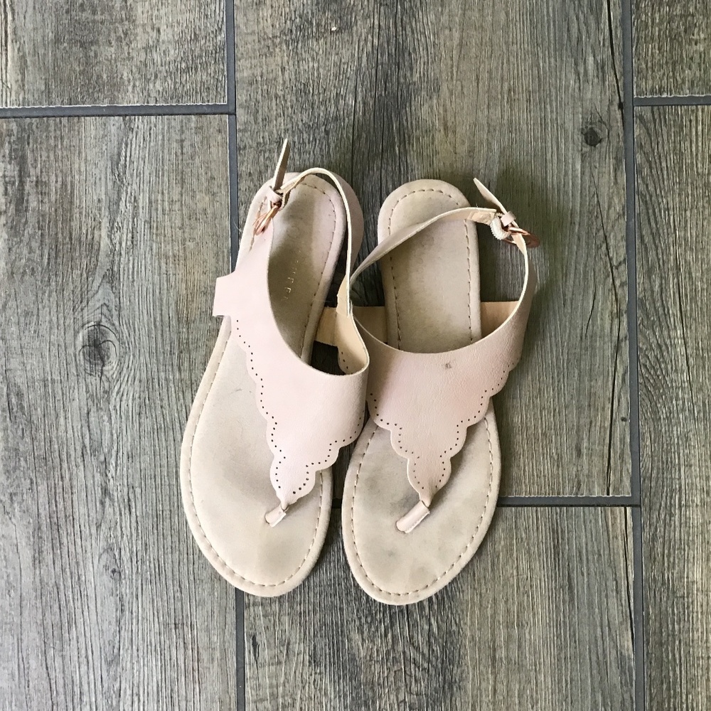 Lauren Conrad Sandle, size 6